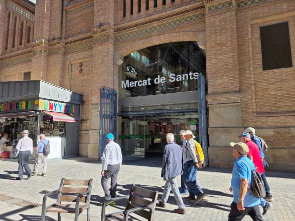 Passeig pels barris de Sants i Hostafrancs