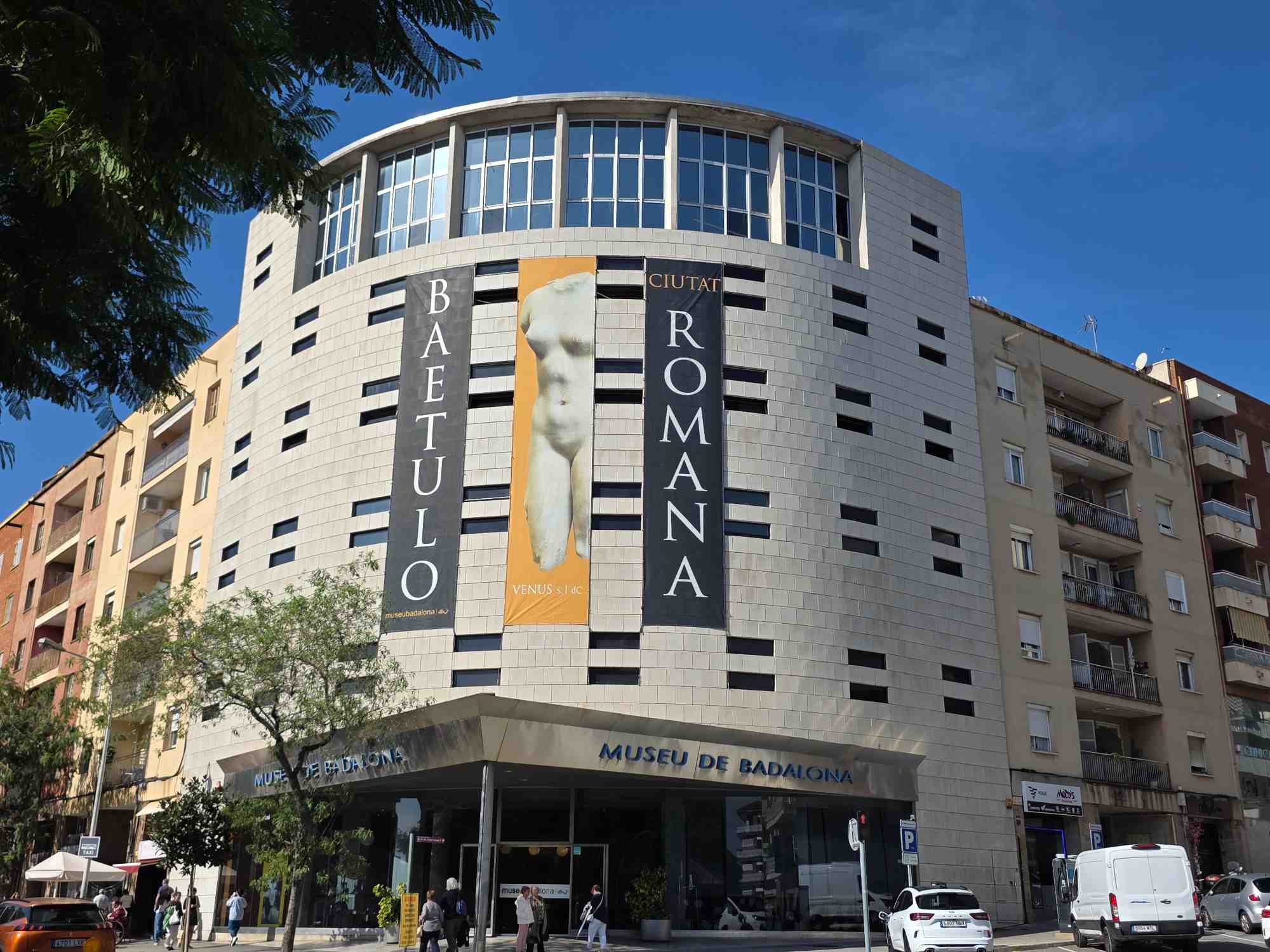 Museu arqueològic i passeig marítim de Badalona